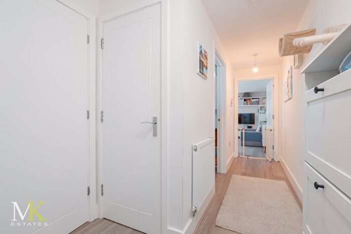 2 Bedroom Flat For Sale In Florence Road, Bournemouth, BH5