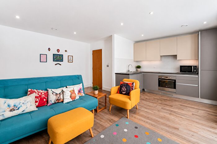 1 Bedroom Flat For Sale In Stromness Walk, Acton, W3
