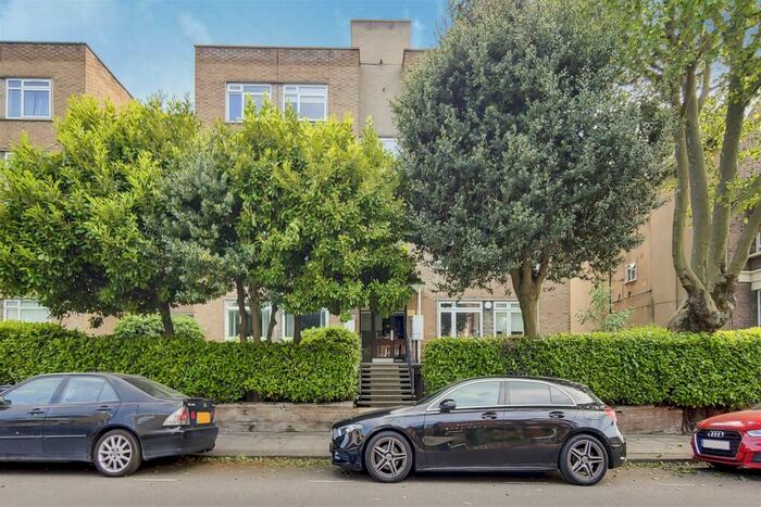 1 Bedroom Flat To Rent In - Lambolle Road, London, NW3