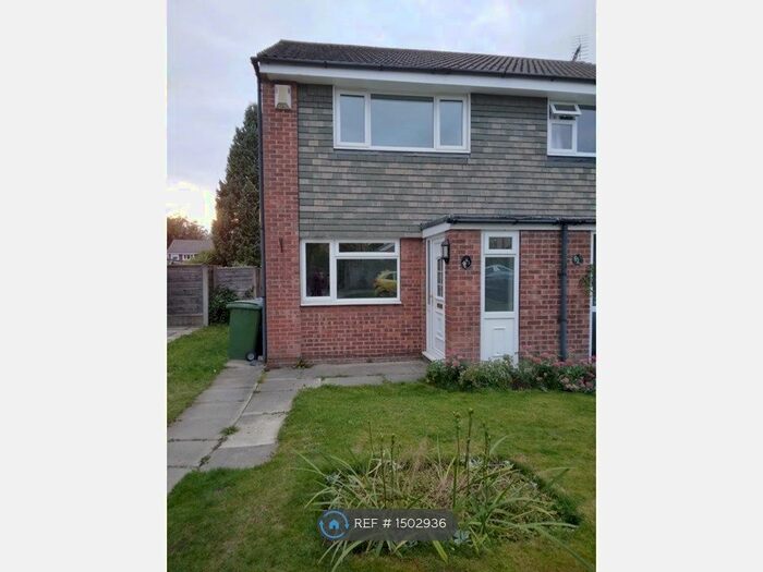 2 Bedroom Semi-Detached House To Rent In Chester Avenue, Sale, M33