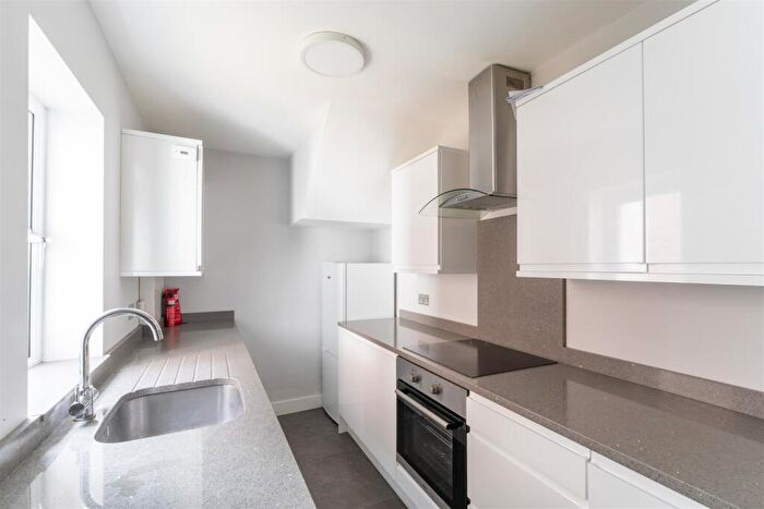 2 Bedroom Flat To Rent In Hotspur Street, Heaton, Newcastle Upon Tyne, NE6
