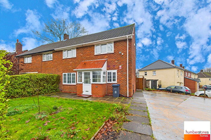 4 Bedroom End Of Terrace House For Sale In Welsh House Farm Road, Birmingham, B32
