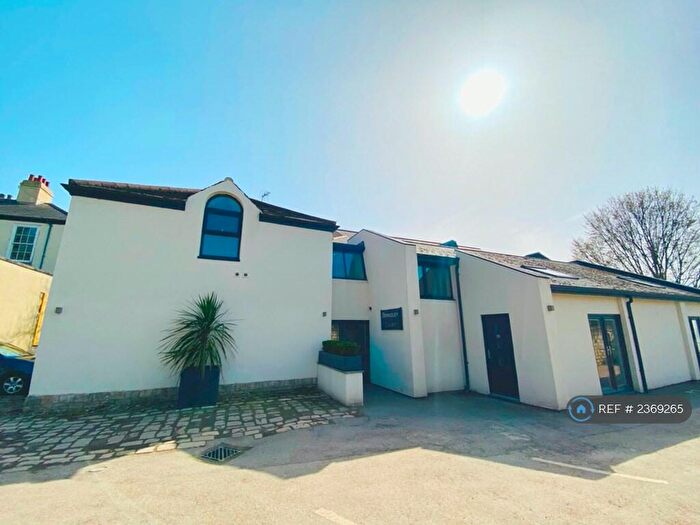 2 Bedroom Flat To Rent In Berkeley Court, Doncaster, DN1