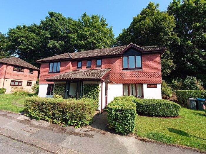 Studio To Rent In Station Approach, Coulsdon North, Coulsdon, CR5