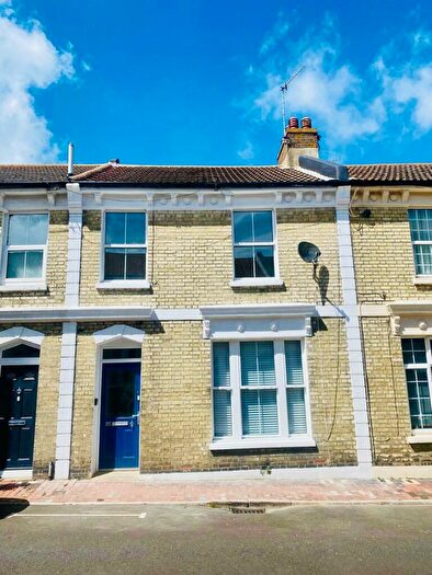 3 Bedroom Terraced House To Rent In Brightland Road, Eastbourne, BN20