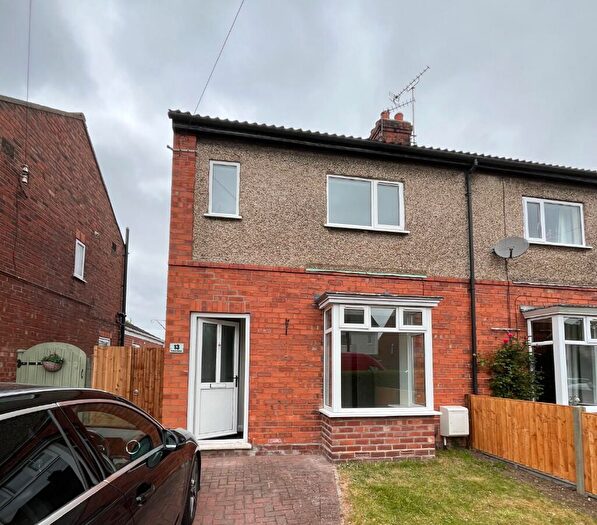 2 Bedroom Semi-Detached House To Rent In St. Helens Avenue, Lincoln, Lincolnshire, LN6