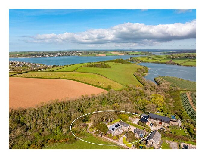 5 Bedroom Detached House For Sale In Padstow, PL28