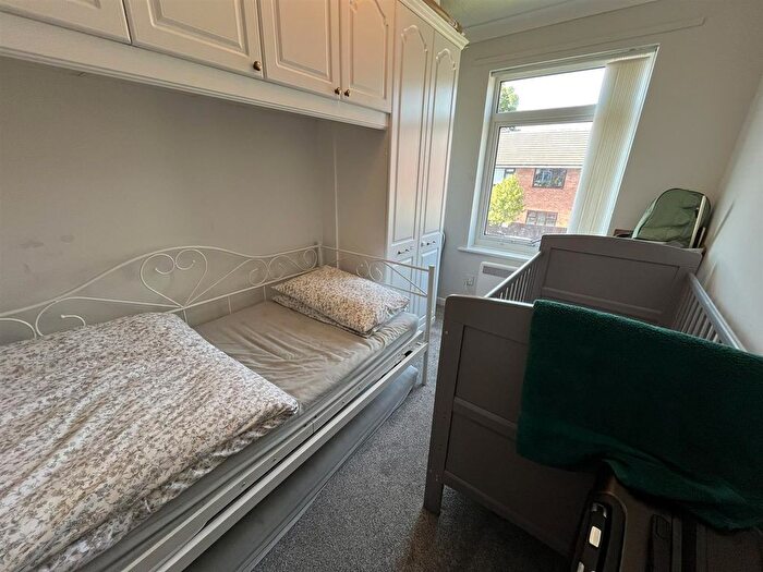 2 Bedroom Flat To Rent In Moorlands, Garstang Road, PR1