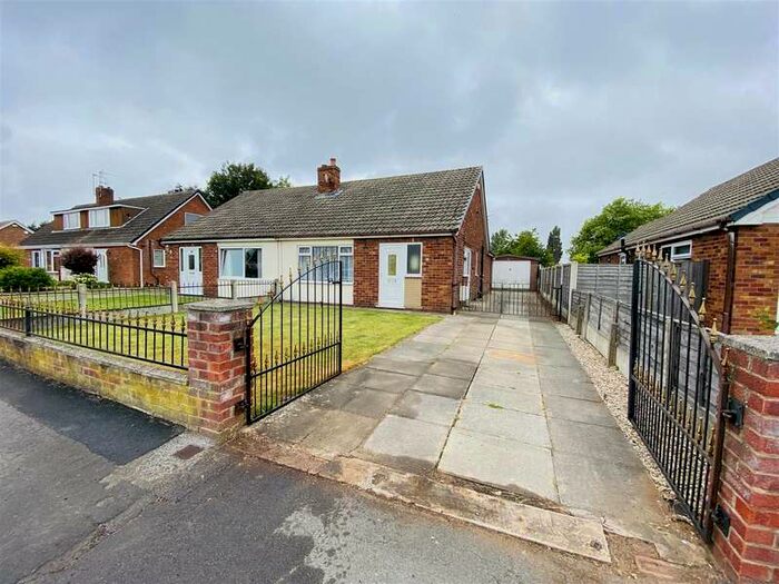 Houses for sale & to rent in Thorpe Willoughby, Selby