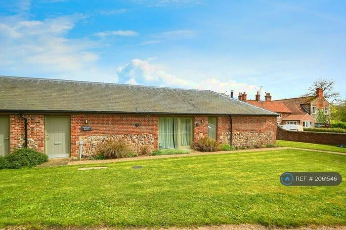 3 Bedroom Semi-Detached House To Rent In Tumbleyhill Road, Kings Lynn, PE32