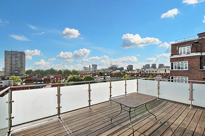 3 Bedroom Flat To Rent In Hepburn House, Marsham St., SW1P