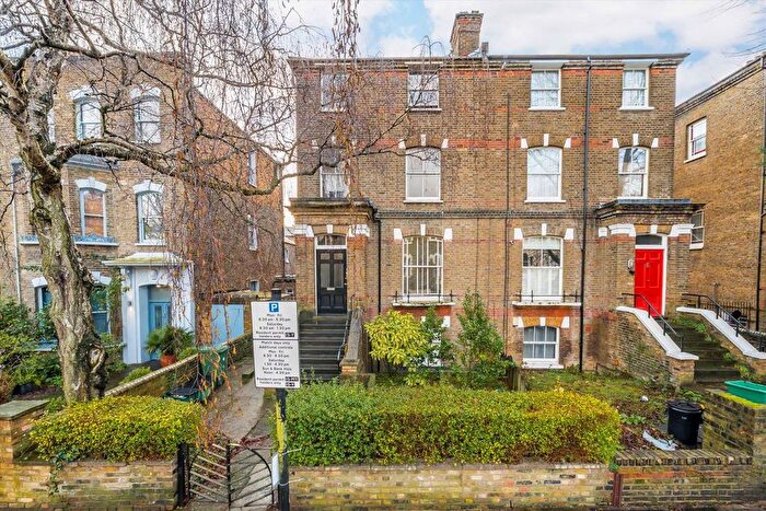 1 Bedroom Flat For Sale In Penn Road, Hillmarton Conservation Area, N7