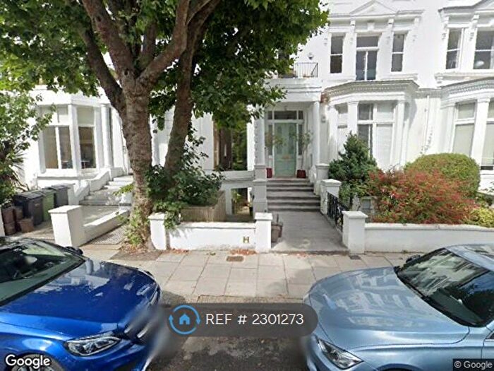 3 Bedroom Flat To Rent In Belsize Park Gardens, London, NW3