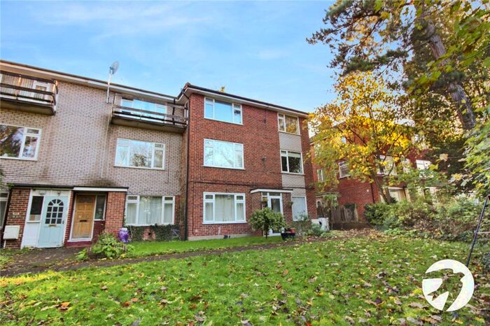 2 Bedroom Maisonette To Rent In Bean Road, Greenhithe, Kent, DA9