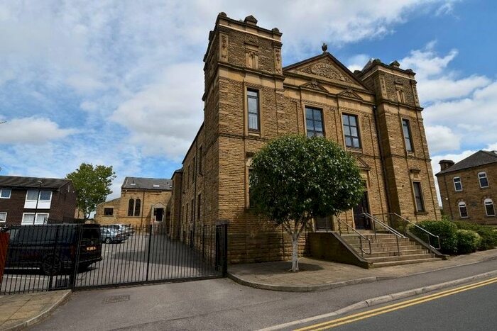 1 Bedroom Flat To Rent In Commercial Street, Morley, Leeds, LS27