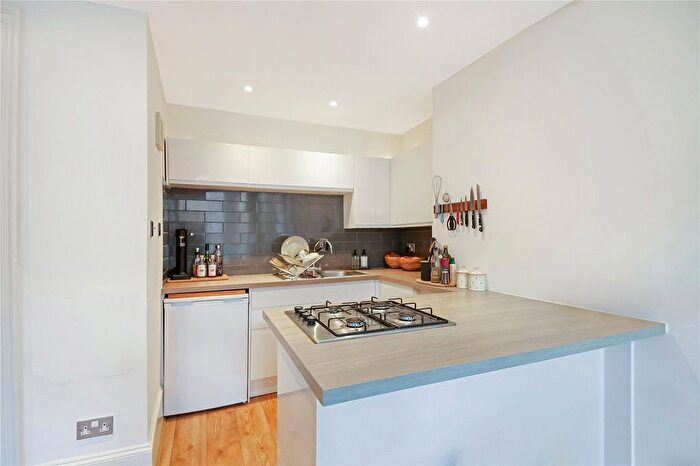 2 Bedroom Flat For Sale In Finlay Drive, Dennistoun, Glasgow, G31