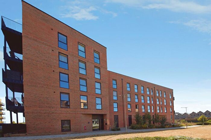 1 Bedroom Flat For Sale In Sackett Road, Barking, IG11