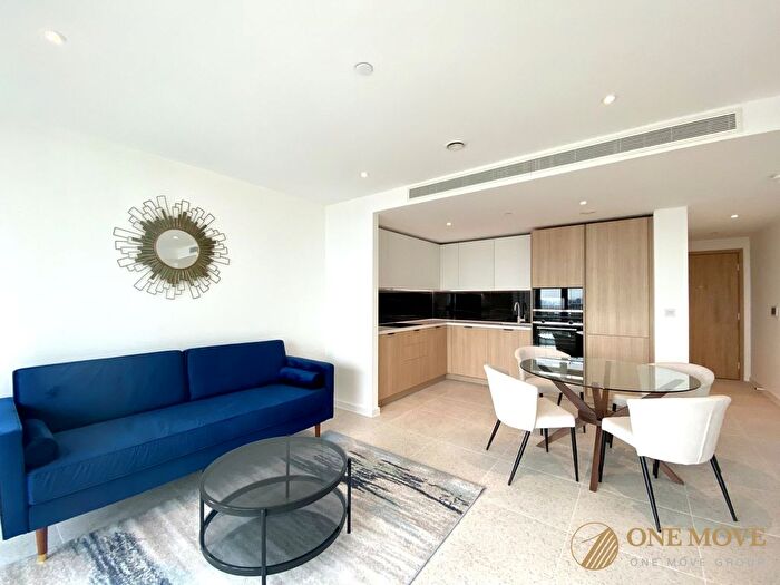 2 Bedroom Flat To Rent In Bouchon Point, The Silk District, London, E1