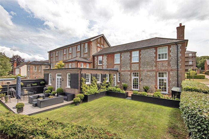 4 Bedroom Semi-Detached House For Sale In Birchfield, Sundridge, Sevenoaks, Kent, TN14