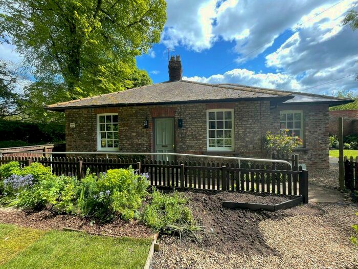 2 Bedroom Bungalow To Rent In Croft On Tees, Darlington, Croft On Tees Darlington, DL2