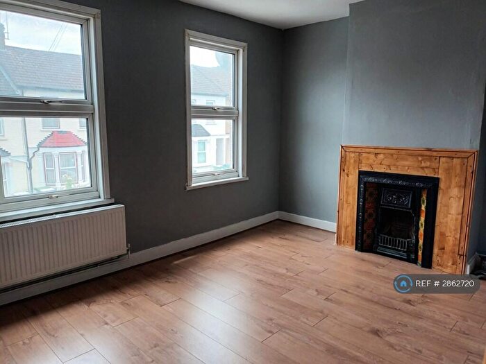 3 Bedroom Terraced House To Rent In Ashburnham Road, Belvedere, DA17