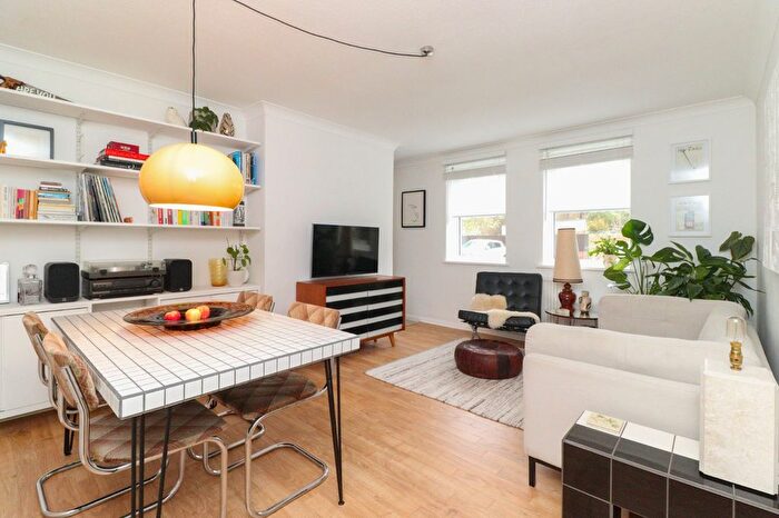 2 Bedroom Flat For Sale In Edgar Road, Cliftonville, Margate, Kent, CT9