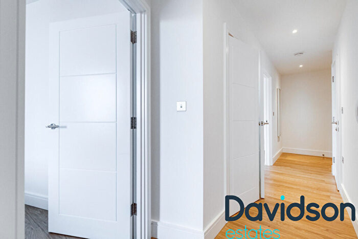 2 Bedroom Apartment To Rent In West Timber Yard, Hurst Street, B5