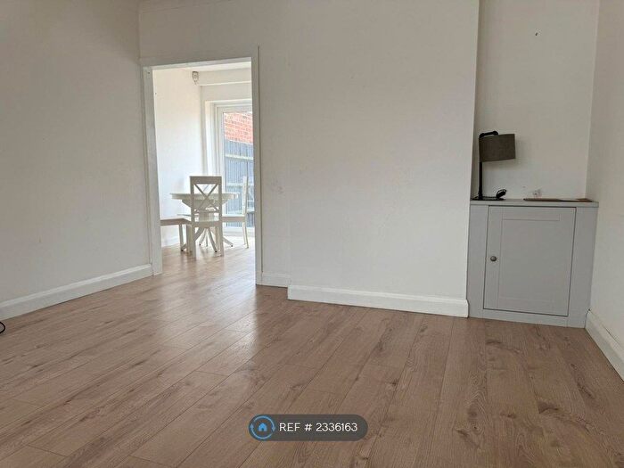 3 Bedroom Terraced House To Rent In Gosling Road, Slough, SL3