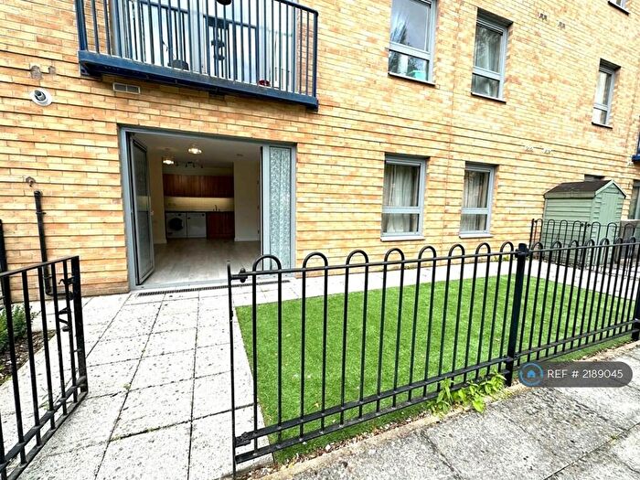 2 Bedroom Flat To Rent In Priestley Road, Basingstoke, RG24