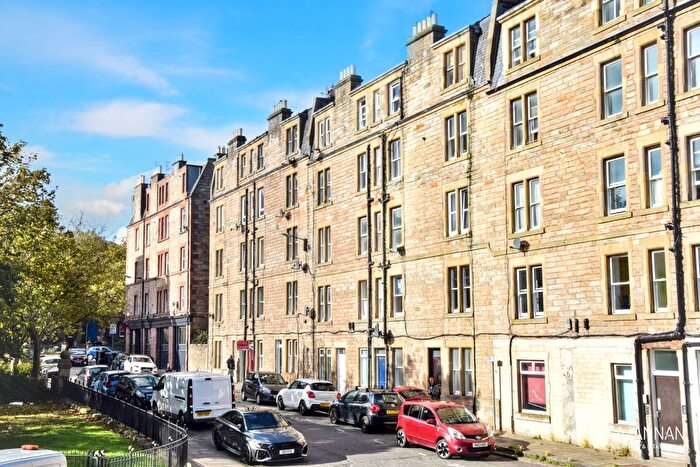 2 Bedroom Flat For Sale In / Admiralty Street, Leith, EH6