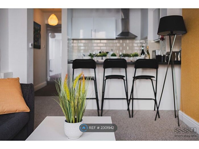 2 Bedroom Flat To Rent In St. Michaels Road, Bournemouth, BH2