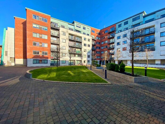 2 Bedroom Flat To Rent In Southwell Park Road, Camberley GU15