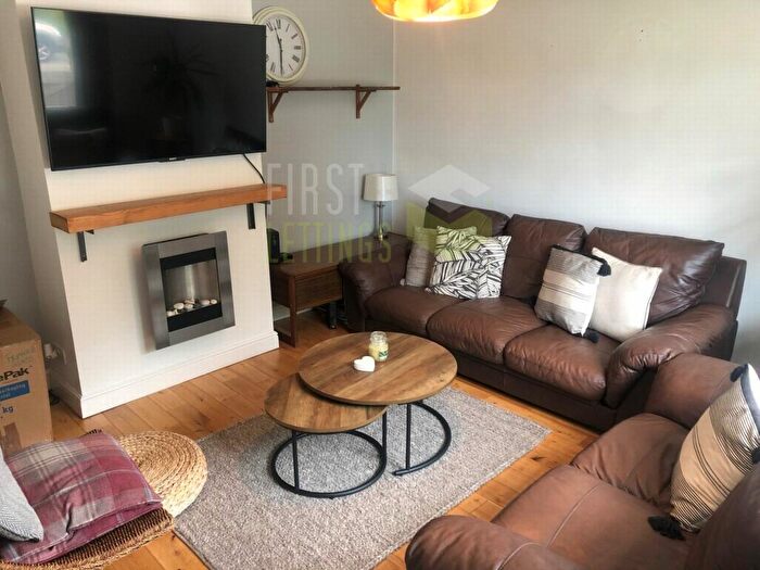 3 Bedroom Semi-Detached House To Rent In Tolcarne Road, Netherhall, LE5