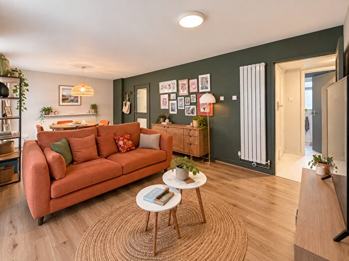 2 Bedroom Flat To Rent In Stockdale Place, Birmingham, B15