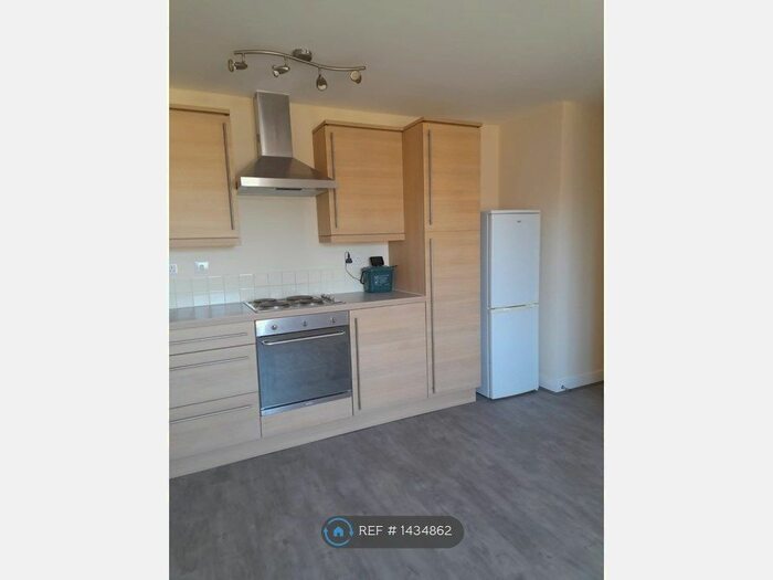 1 Bedroom Flat To Rent In Sharps Court, Hitchin, SG4