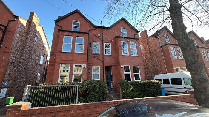 Studio To Rent In Chatham Grove, West Didsbury, Manchester, M20