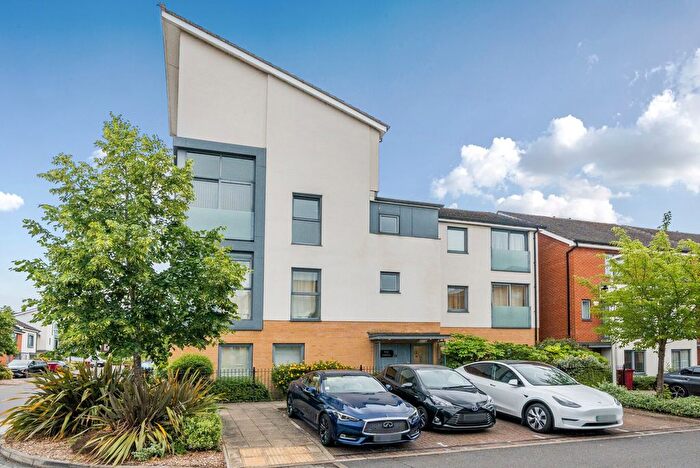 1 Bedroom Flat For Sale In Drake Way, Reading, Berkshire, RG2