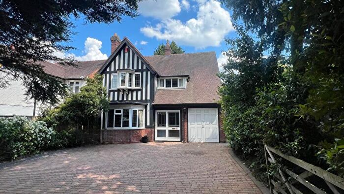 4 Bedroom Detached House For Sale In Birmingham Road, Sutton Coldfield, B72