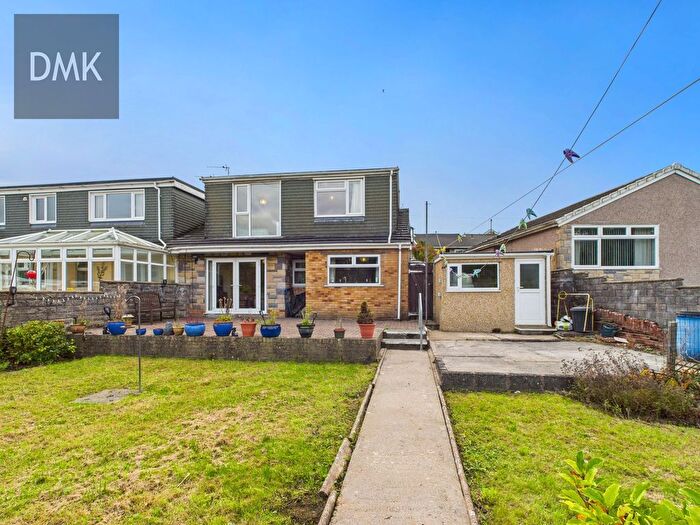 3 Bedroom Bungalow For Sale In Park View, Maesteg, CF34