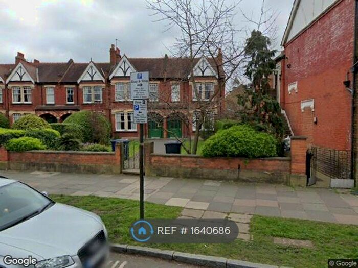 2 Bedroom Flat To Rent In Ealing, London, W5