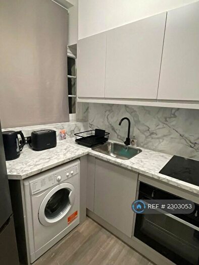 1 Bedroom Flat To Rent In Abbey House, London, NW8