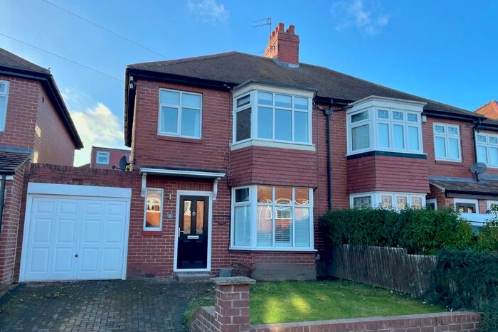 3 Bedroom Semi-Detached House To Rent In Briarfield Road, Newcastle Upon Tyne, Tyne And Wear, NE3