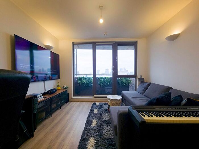 1 Bedroom Flat To Rent In Shadwell, E1