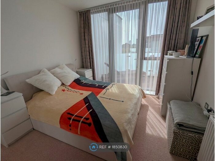 1 Bedroom Flat To Rent In Quebec Way, Canada Water, London, SE16