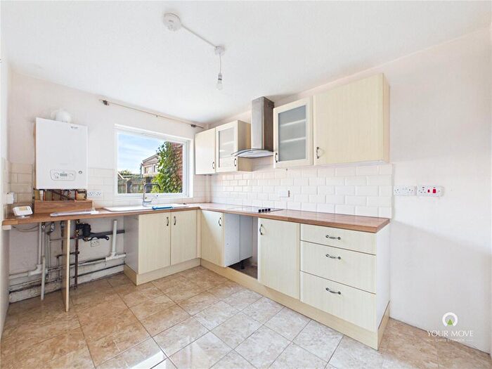 2 Bedroom Flat For Sale In Queens Court, Teams, Gateshead, NE8
