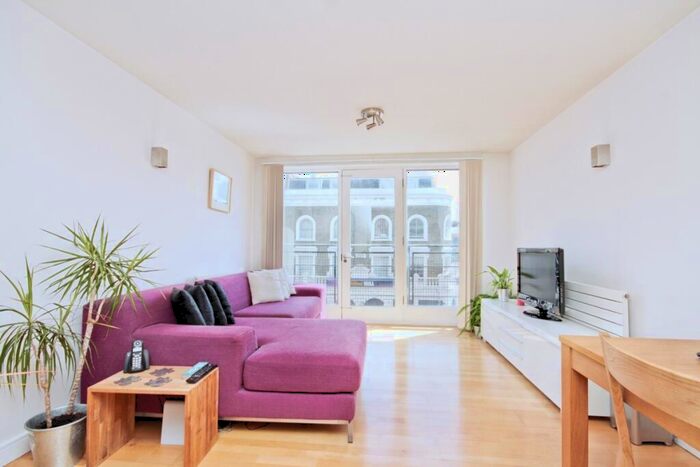2 Bedroom Flat To Rent In Clephane Road, London, N1