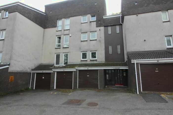 1 Bedroom Flat To Rent In Park Brae, Erskine, PA8