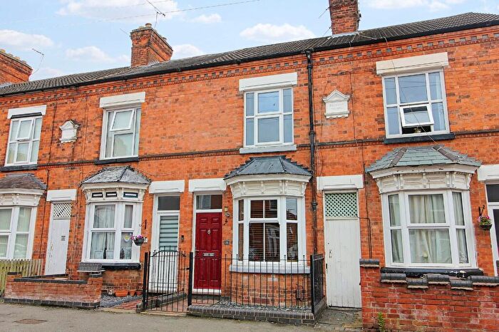2 Bedroom Terraced House For Sale In Clifford Street, Wigston, LE18