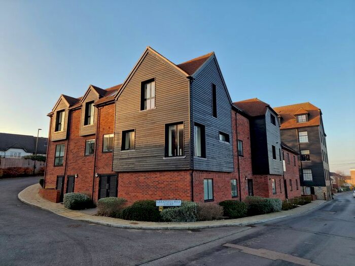 2 Bedroom Flat To Rent In Greatness Mill Court, Sevenoaks, TN14