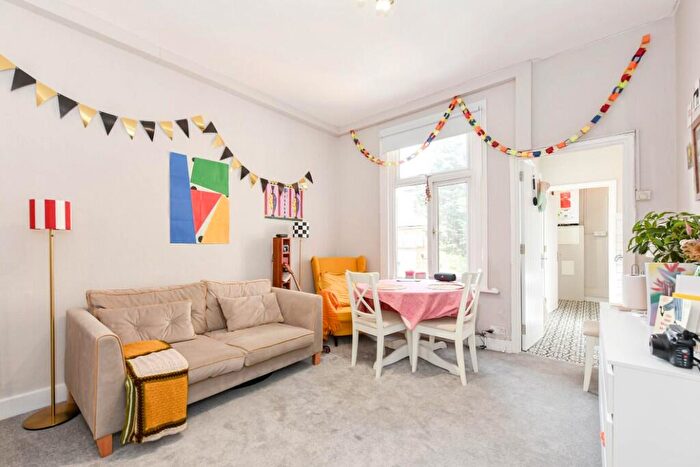 2 Bedroom Flat To Rent In Bardolph Road, London, N7